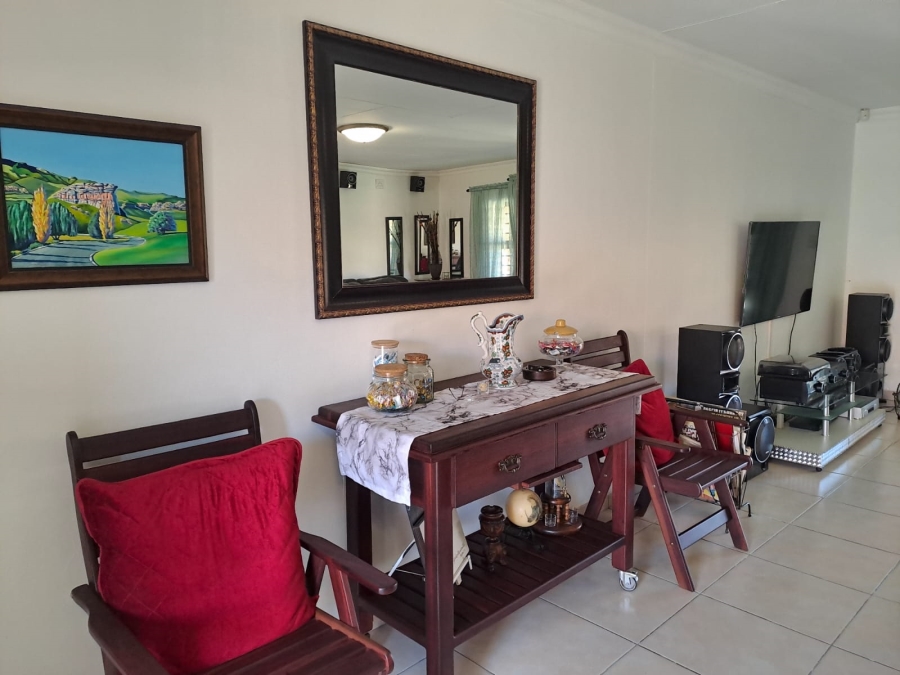 2 Bedroom Property for Sale in Naudeville Free State